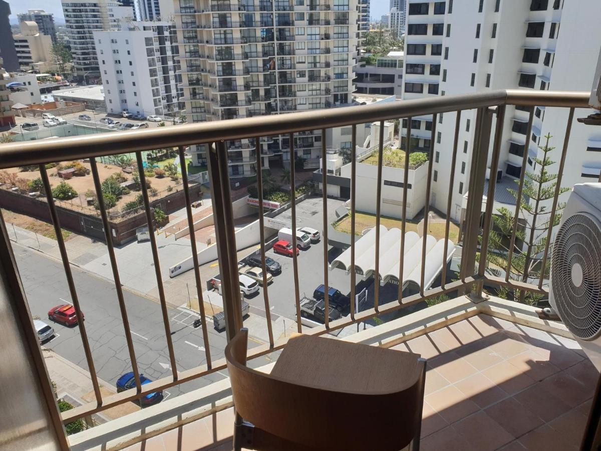 Surfers Holiday Apartments Голд-Кост Экстерьер фото