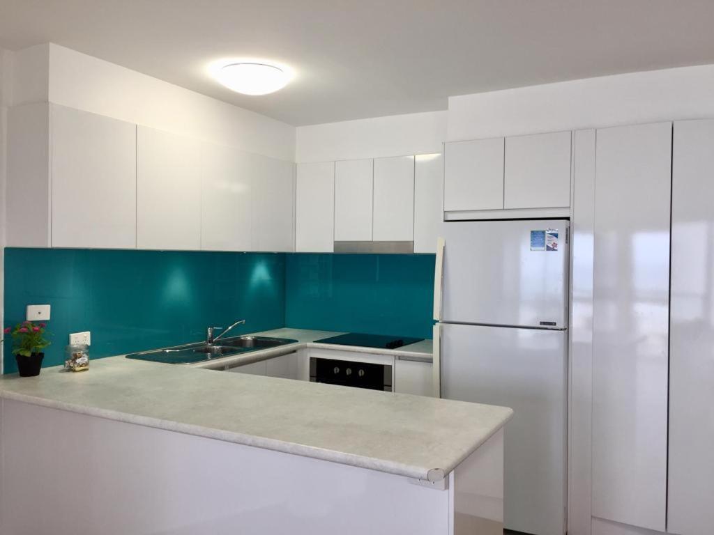 Surfers Holiday Apartments Голд-Кост Экстерьер фото