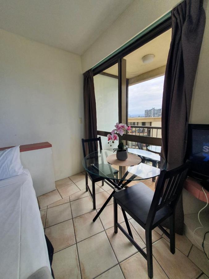 Surfers Holiday Apartments Голд-Кост Экстерьер фото