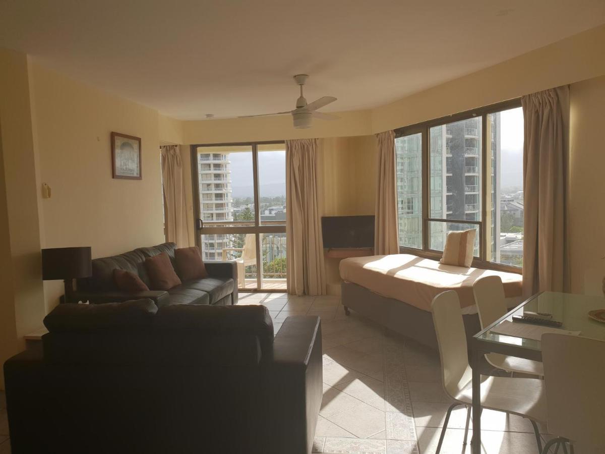 Surfers Holiday Apartments Голд-Кост Экстерьер фото