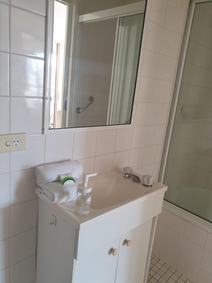 Surfers Holiday Apartments Голд-Кост Экстерьер фото